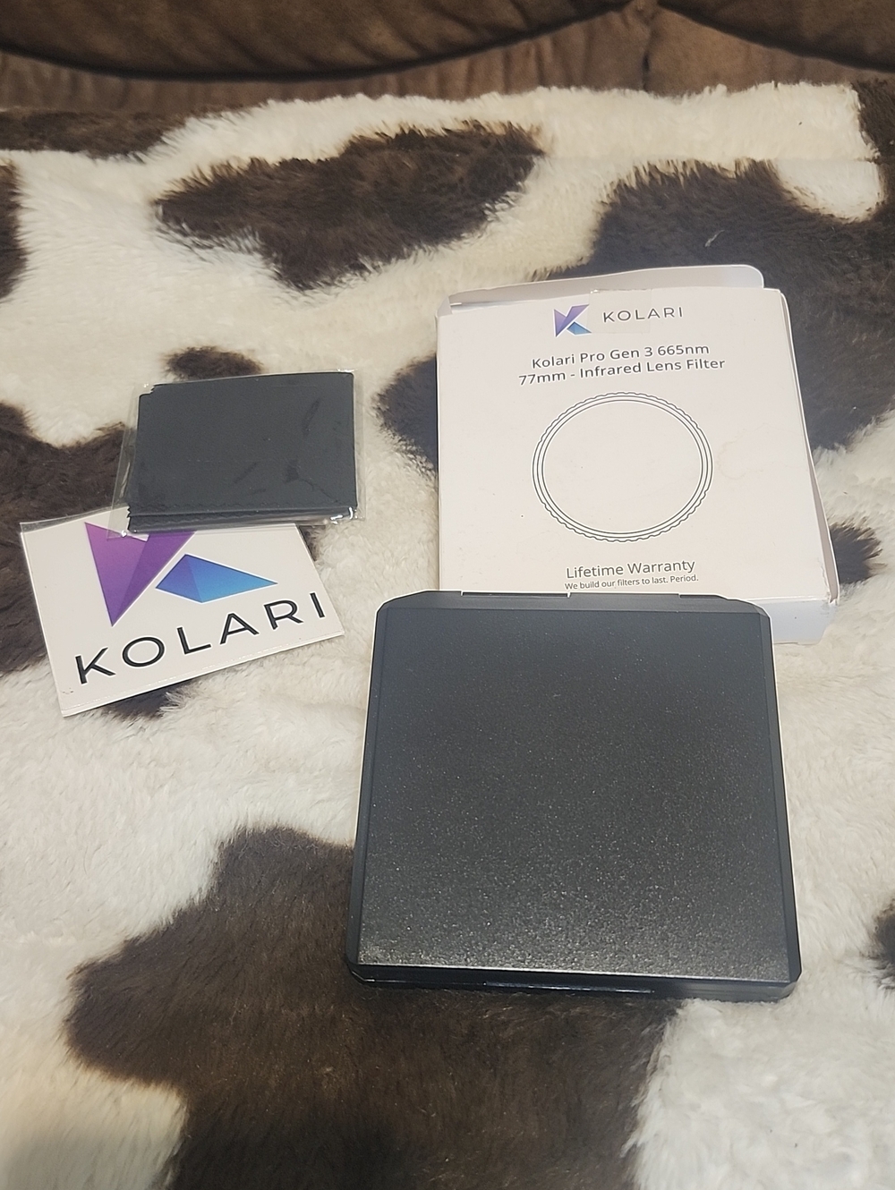 665 nm Infrared Lens Filter - 77mm Black